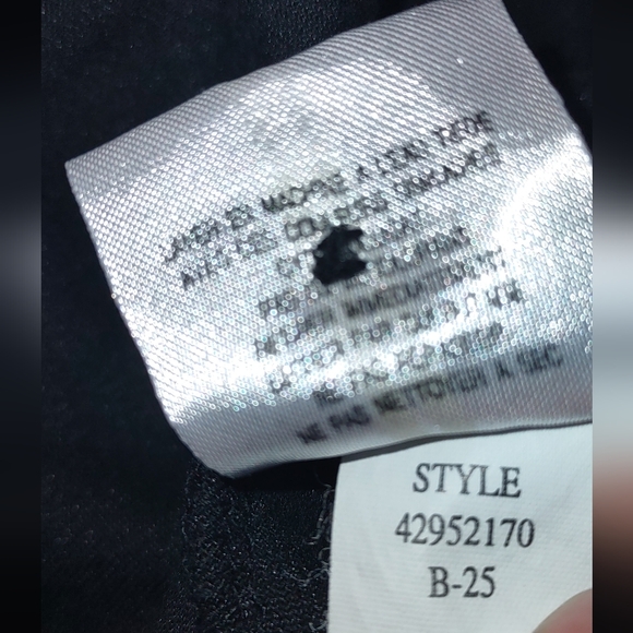 Elizabeth By Liz Claiborne Very Black Velor Long Sleeve 2x (22-24)Top EUC - Picture 9 of 11